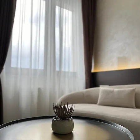 Nobel West Hotel 4*